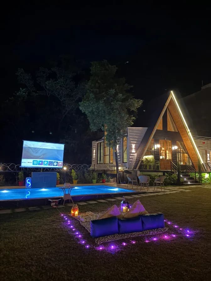 A Frame Villa with Jacuzzi Pool & Valley View